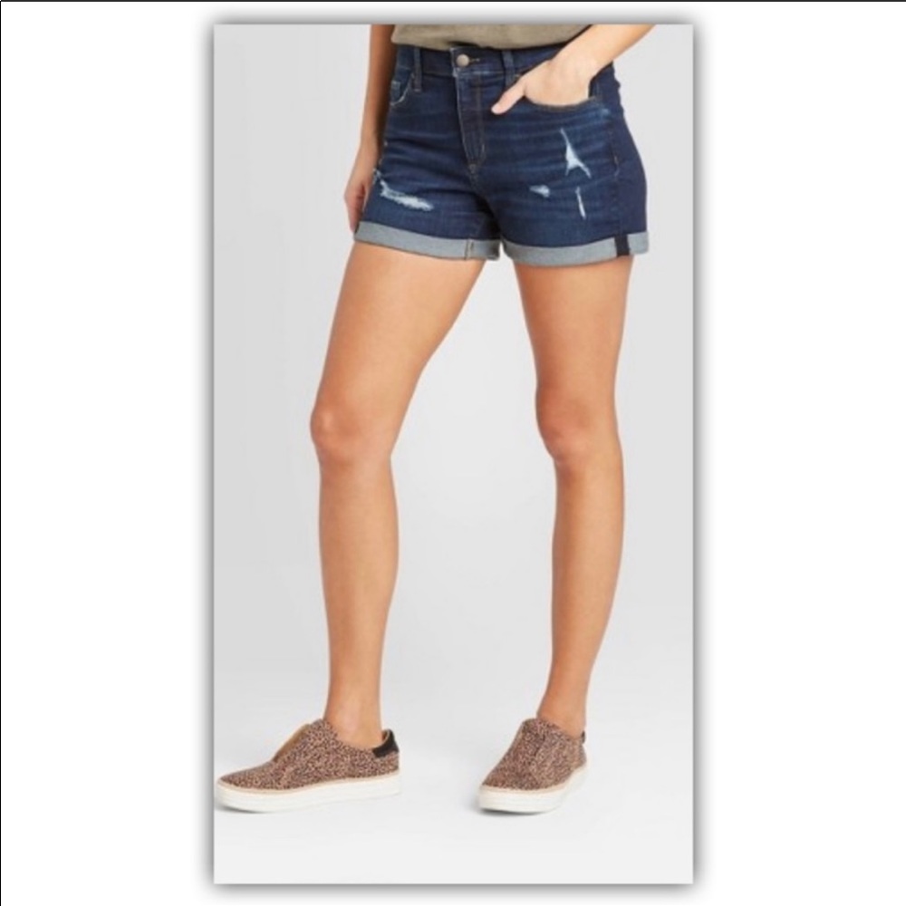 Universal Thread. High Rise MIDI Distressed Shorts